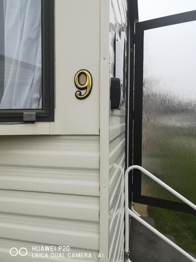 Lovely 2-Bed Caravan In Walton On The Naze 외부 사진