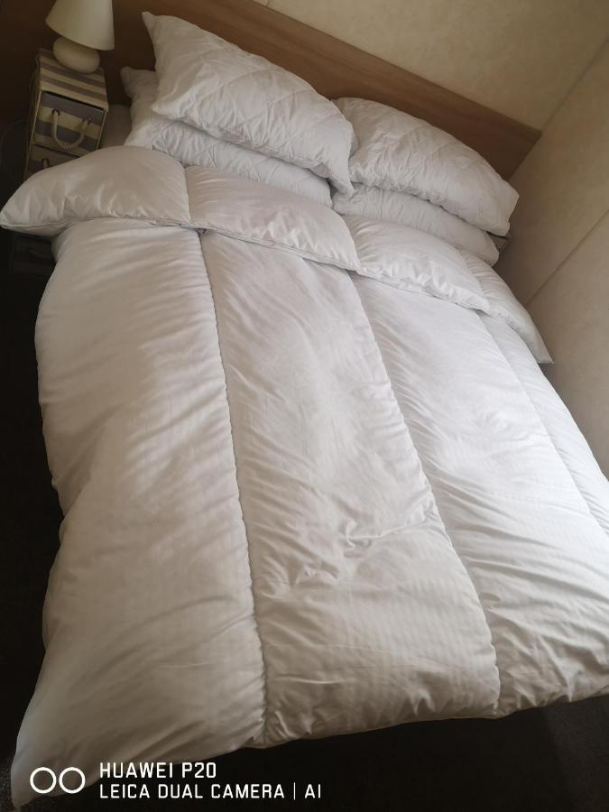 Lovely 2-Bed Caravan In Walton On The Naze 외부 사진