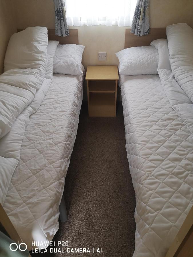Lovely 2-Bed Caravan In Walton On The Naze 외부 사진